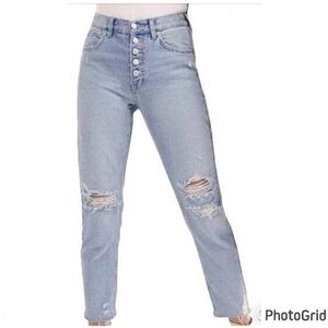 FREE PEOPLE - WE THE FREE - DISTRESSED BOYFRIEND JEAN WITH EXPOSED BUTTON FLY